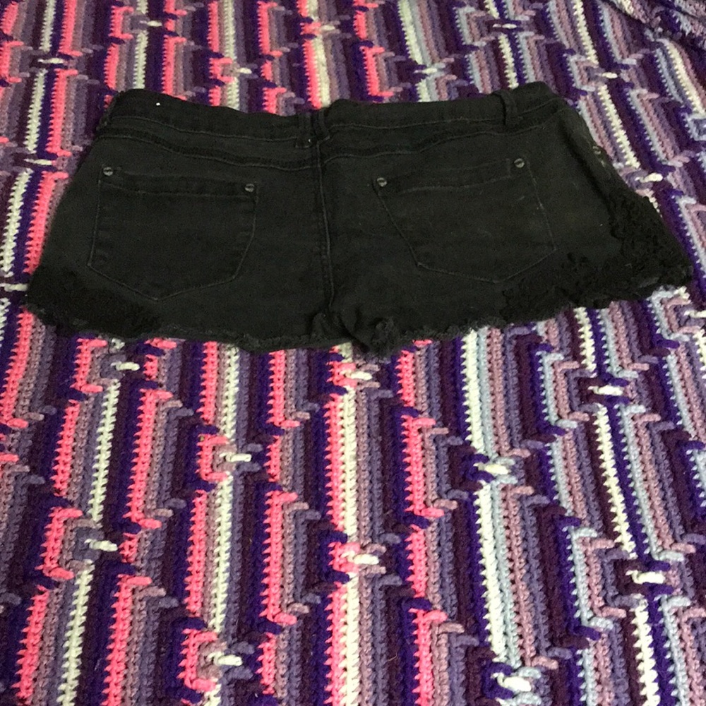 Shorts - Picture 2 of 2